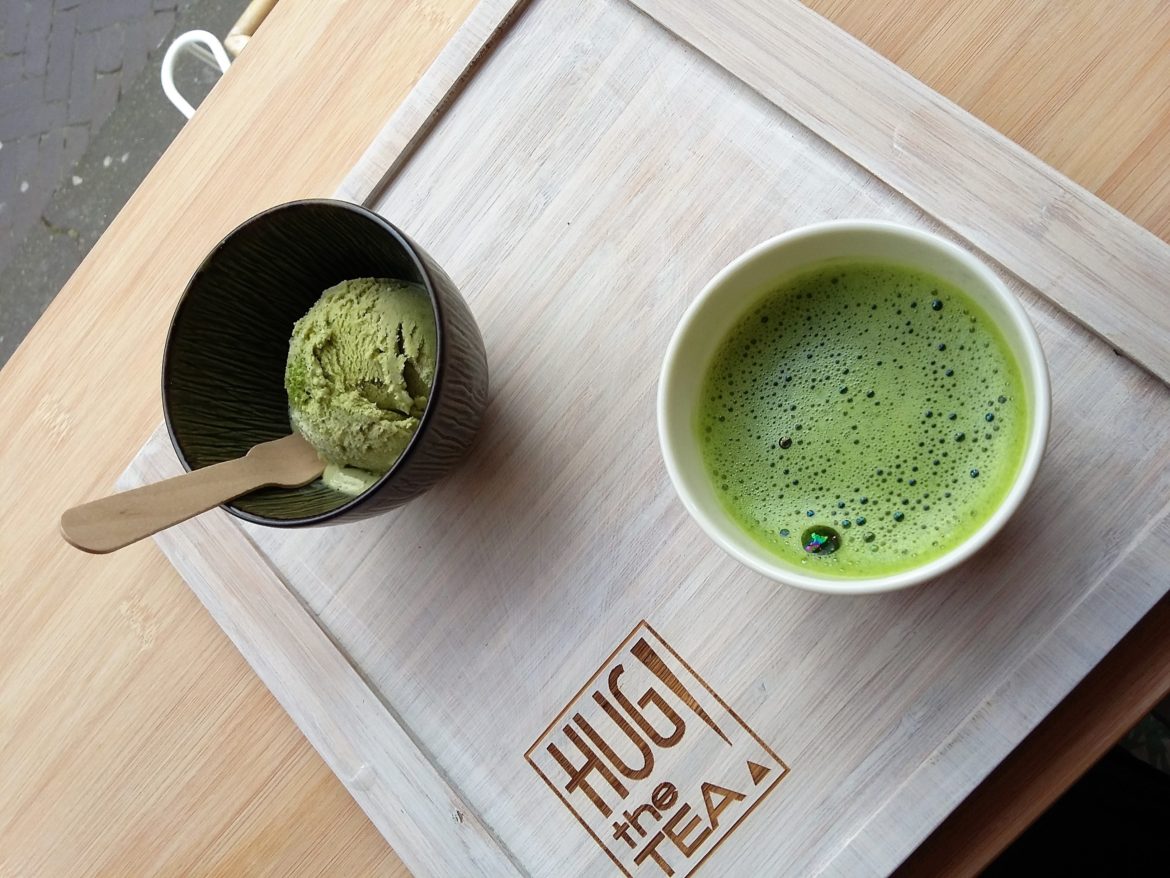 Hug-the-Tea_The_Hague_TeaVoyages_Matcha_tea_icecream